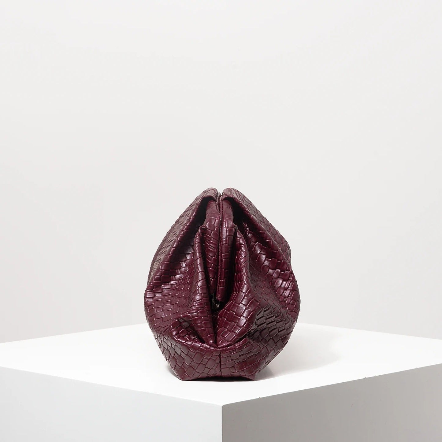 Priliant Vivi Clutch